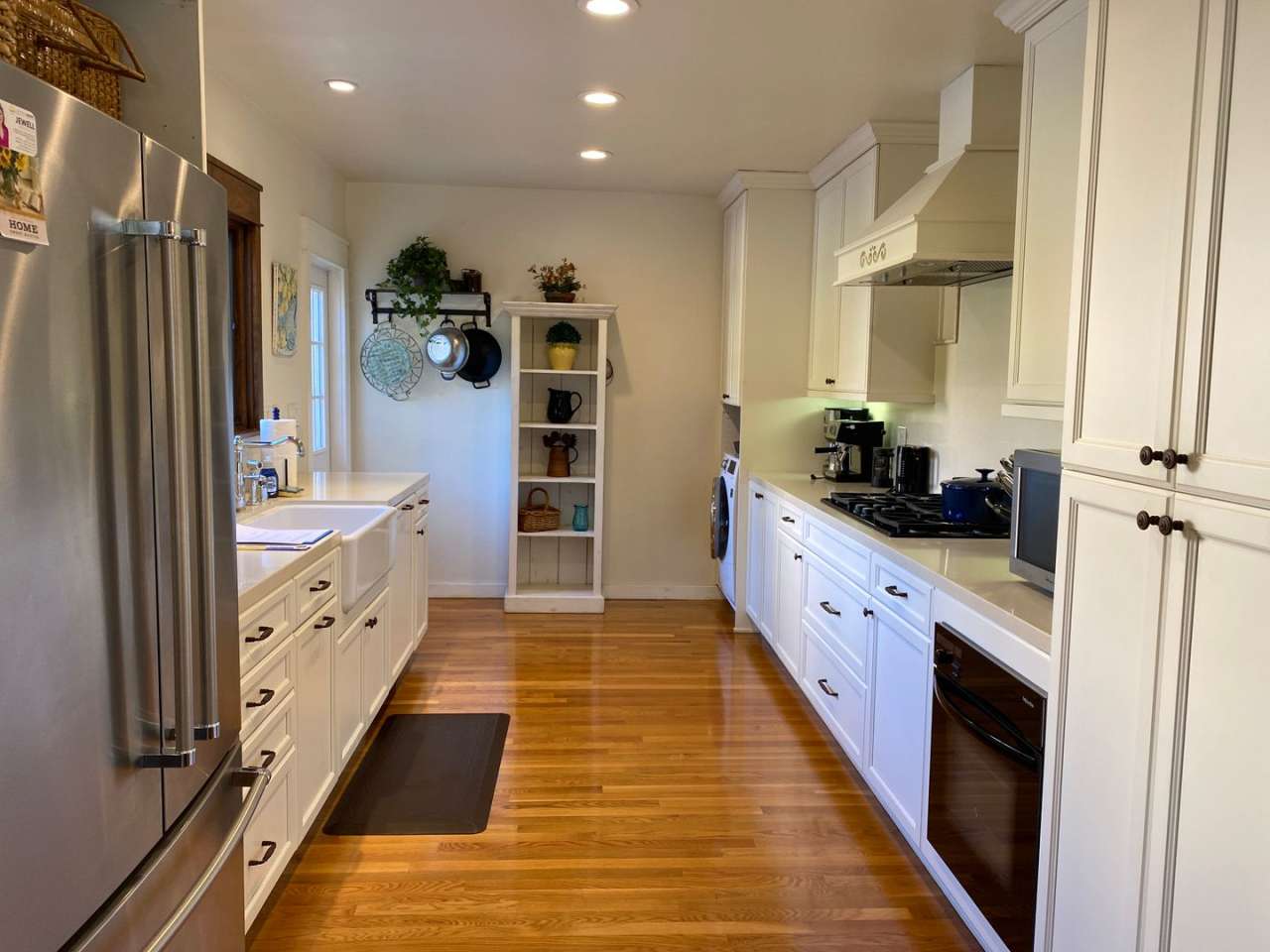 FLEXIBLE FULLY FURNISHED Point Loma Home! AC! All Utilities Included!