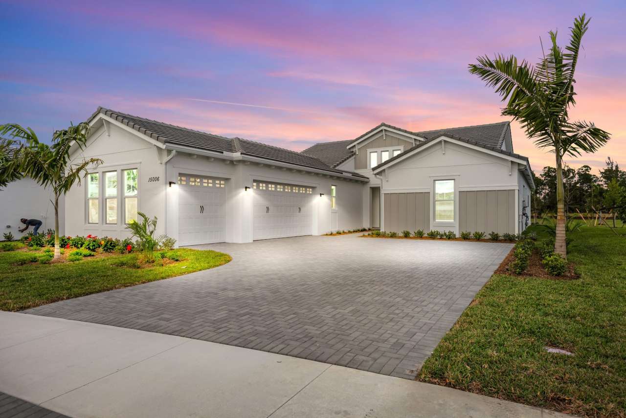 15006 Wildwood Circle