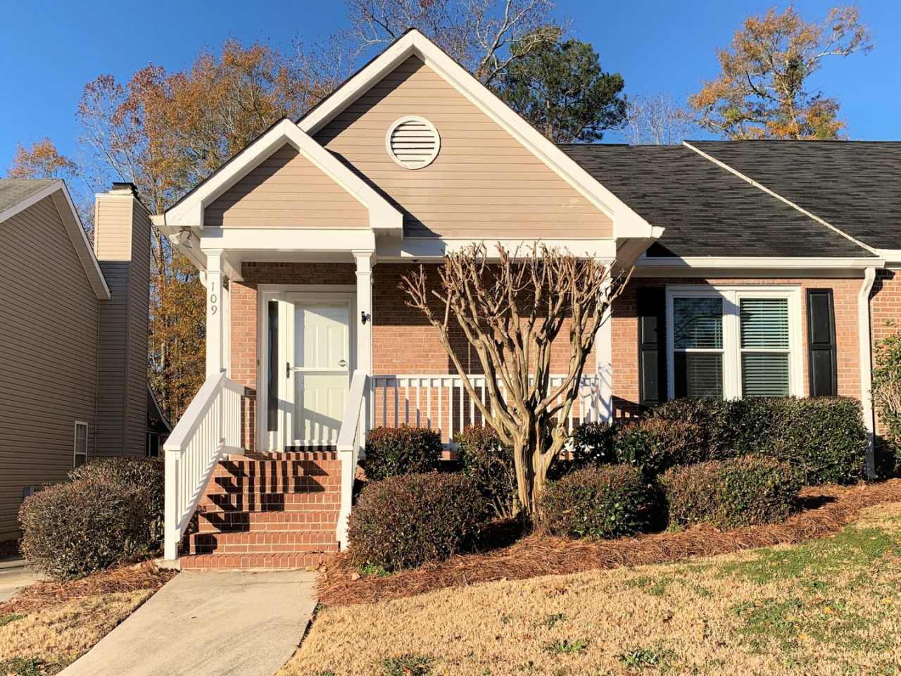 Great Place in North Macon