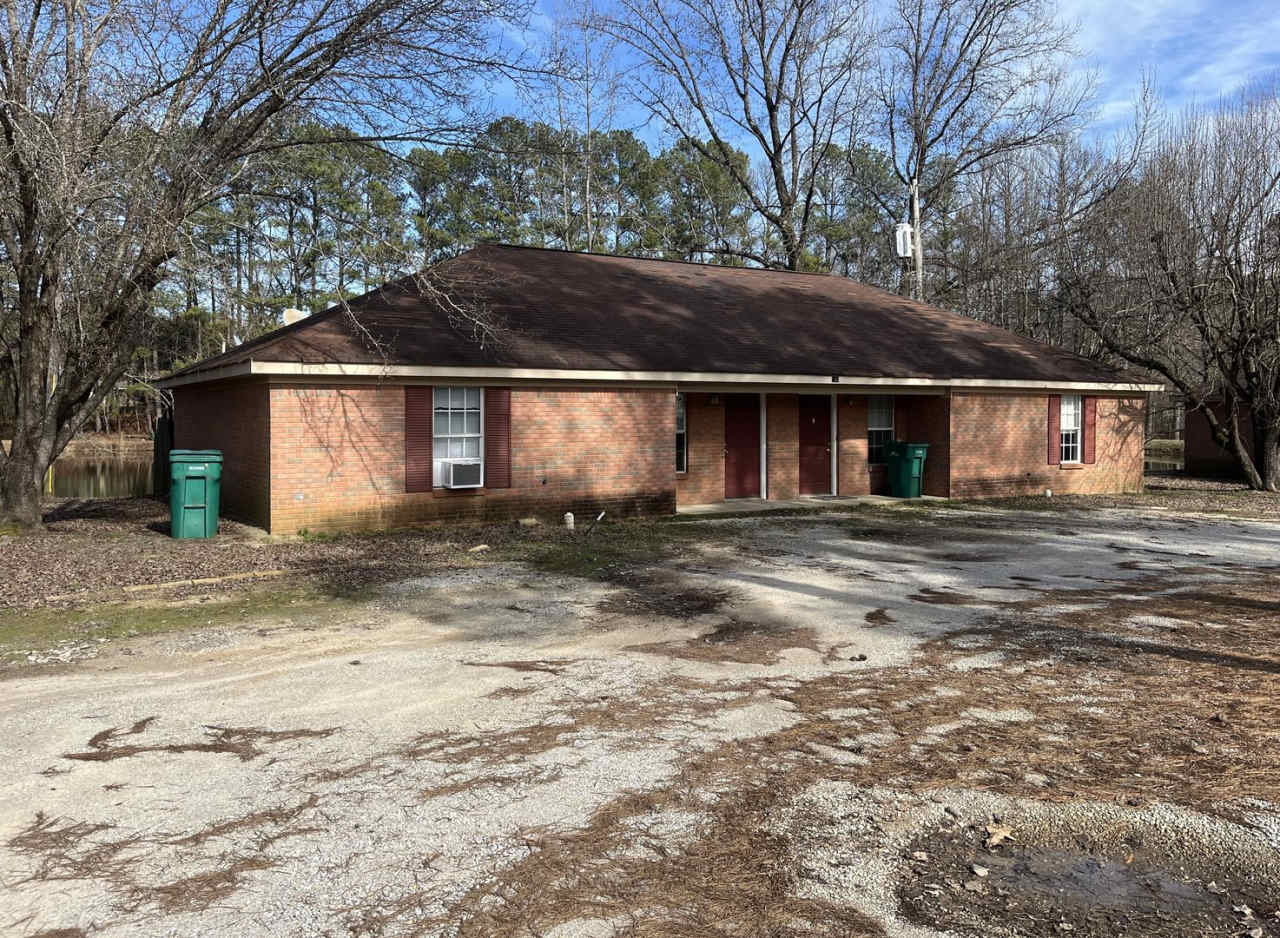 2 bd/2 ba apartment