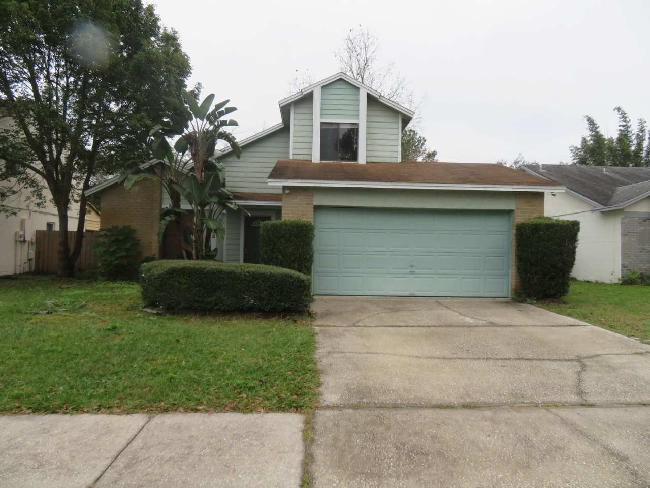 OVIEDO 3BR 2BA home in Alafaya Woods! Fenced Yard, 2 story home, OVIEDO SCHOOLS.