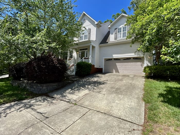 1011 Sophomore Court