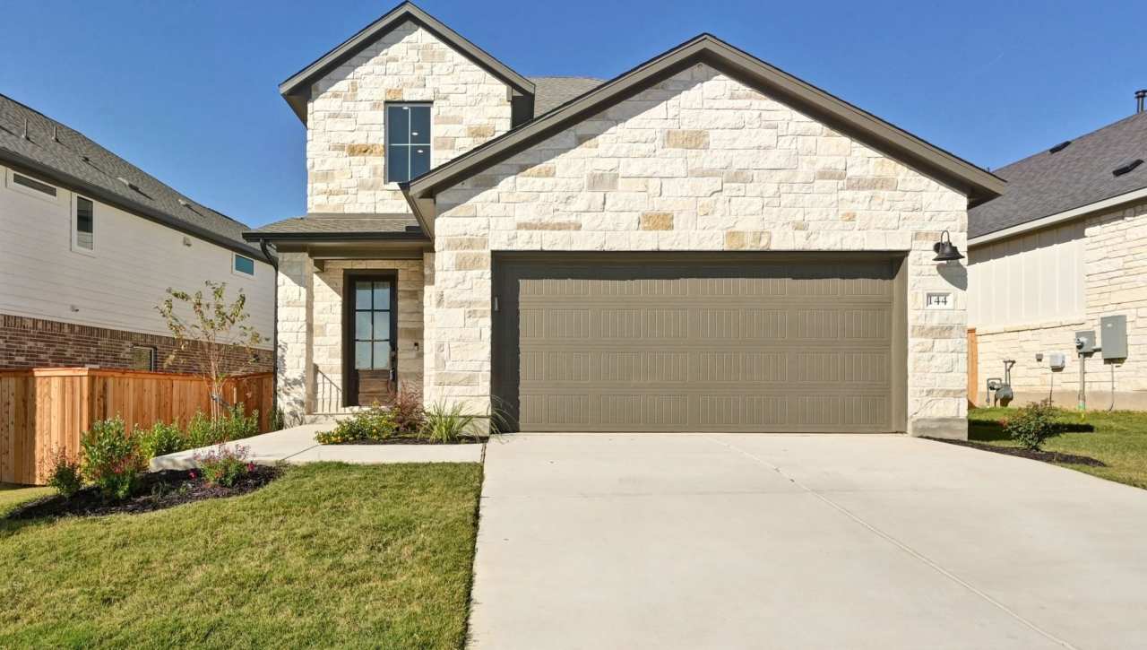 144 Granit Oak Drive