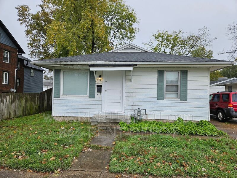 1528 SE Riverside Dr.