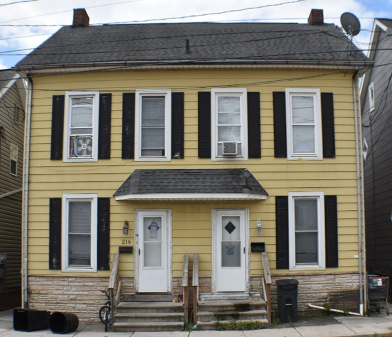 Front Unit Apartment