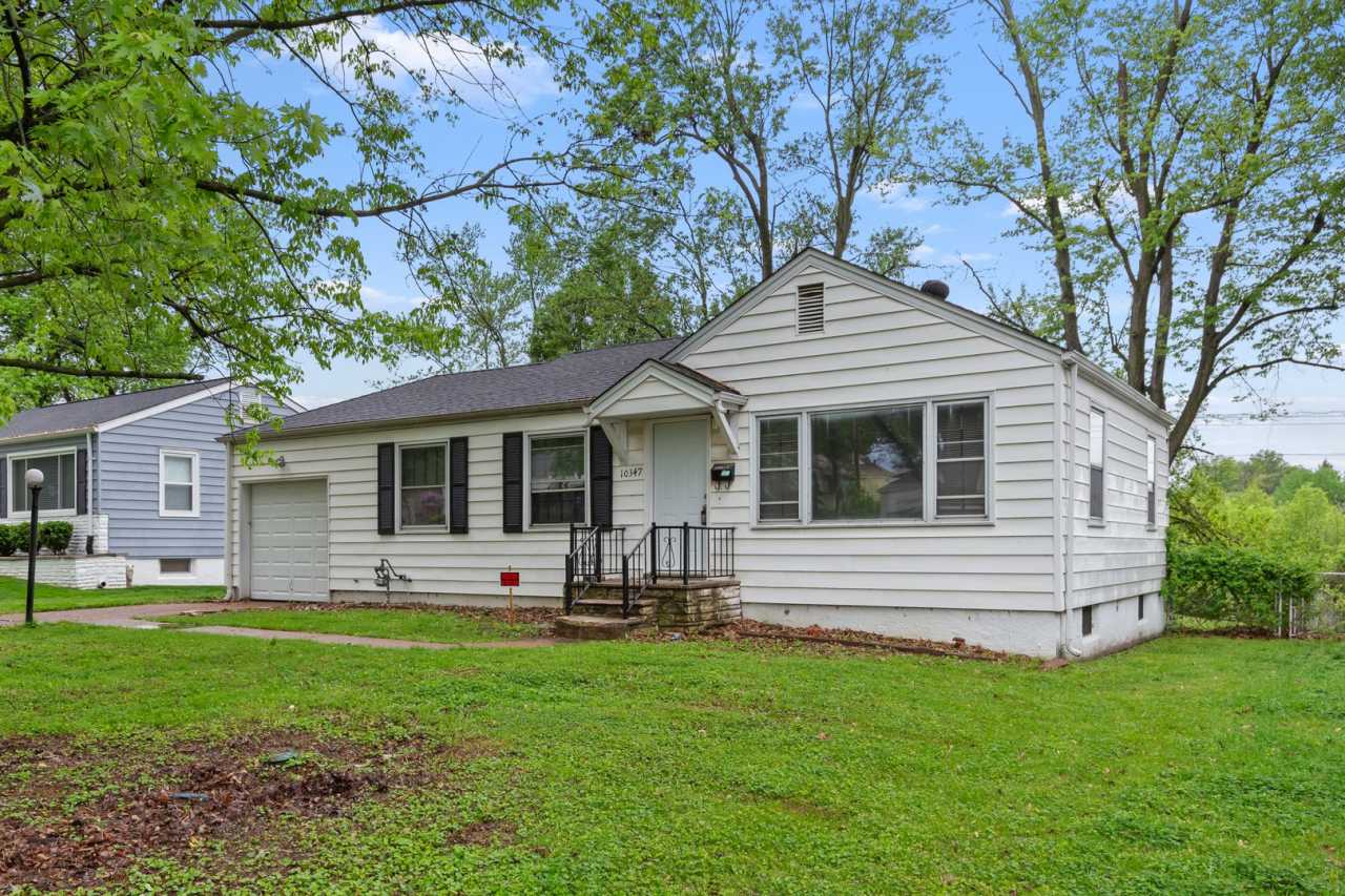 Adorable 3 bed 1 bath in Bellefontaine Neighbors