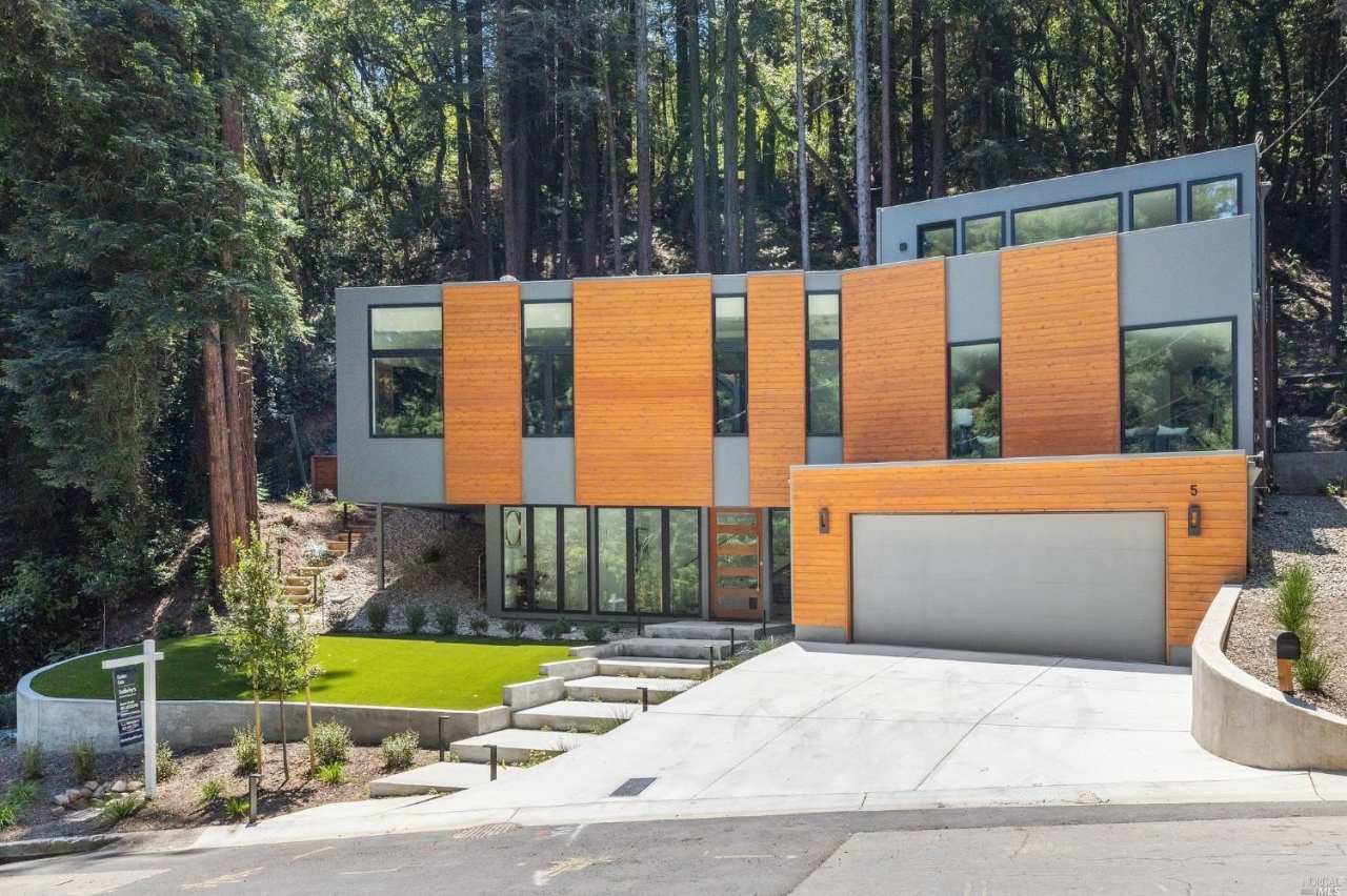 5 Tartan Road