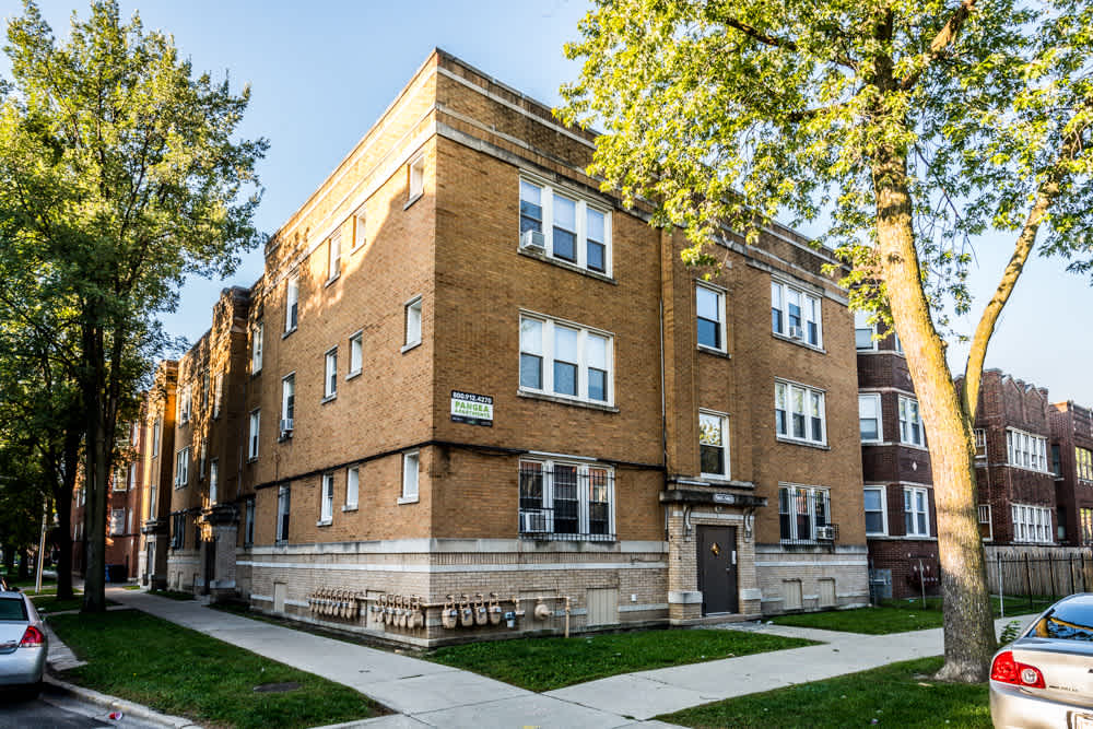 5001 W Adams St