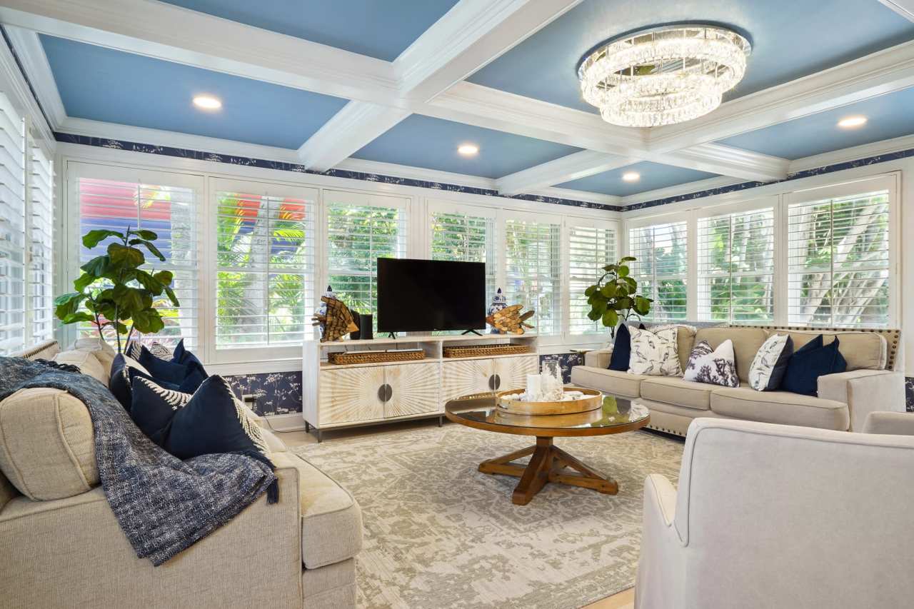 1804 Pass A Grille Way