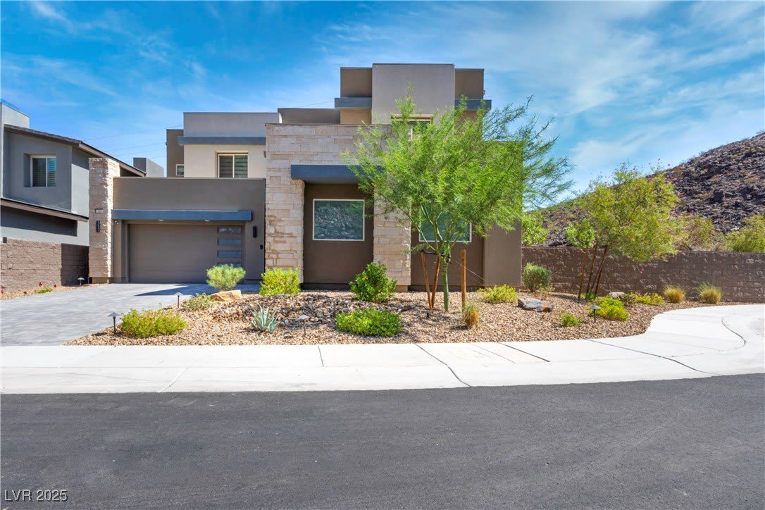 318 Shaded Canyon Drive