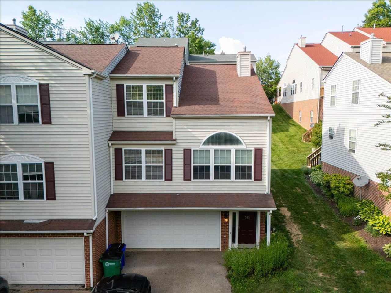 Modern Townhome in Prime Location - Christiansburg
