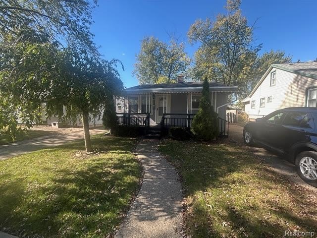 23109 Stauber Avenue