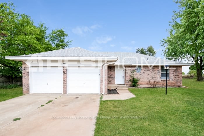 447 East Carson Lane