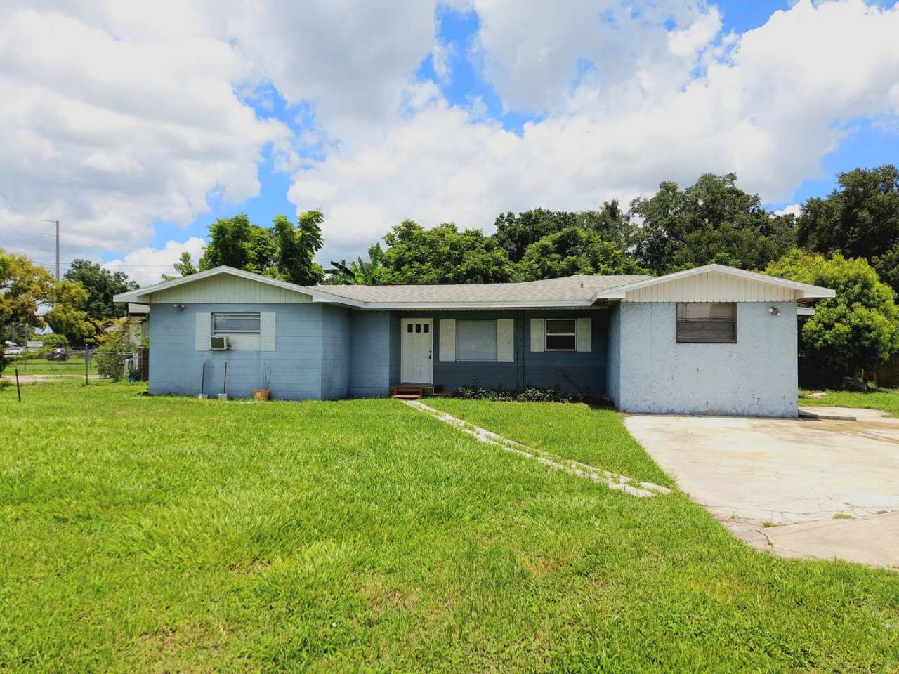 3 Bedroom, 2 Bathroom House in Lakeland