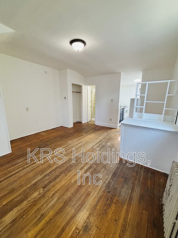 215 W. Little Creek Rd