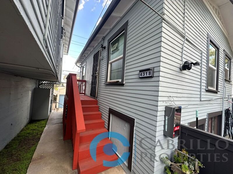 4318 Cleveland Ave