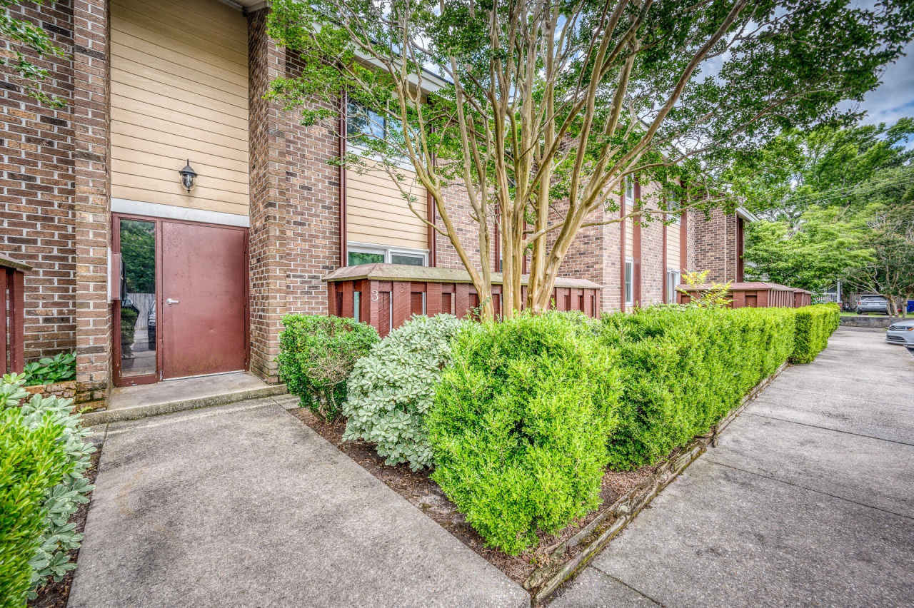 753 Ashdale Drive unit: 3A