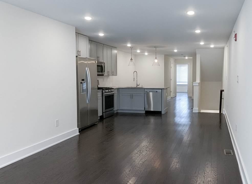 Modern 3 Bedroom Apartment