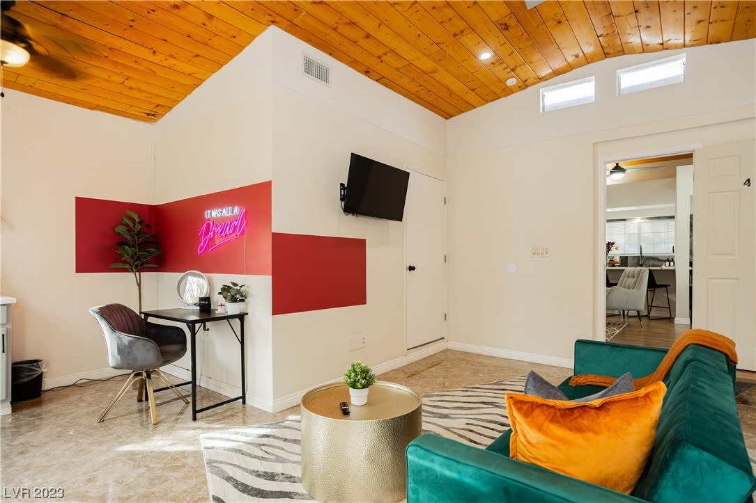 2205 Santa Paula Drive