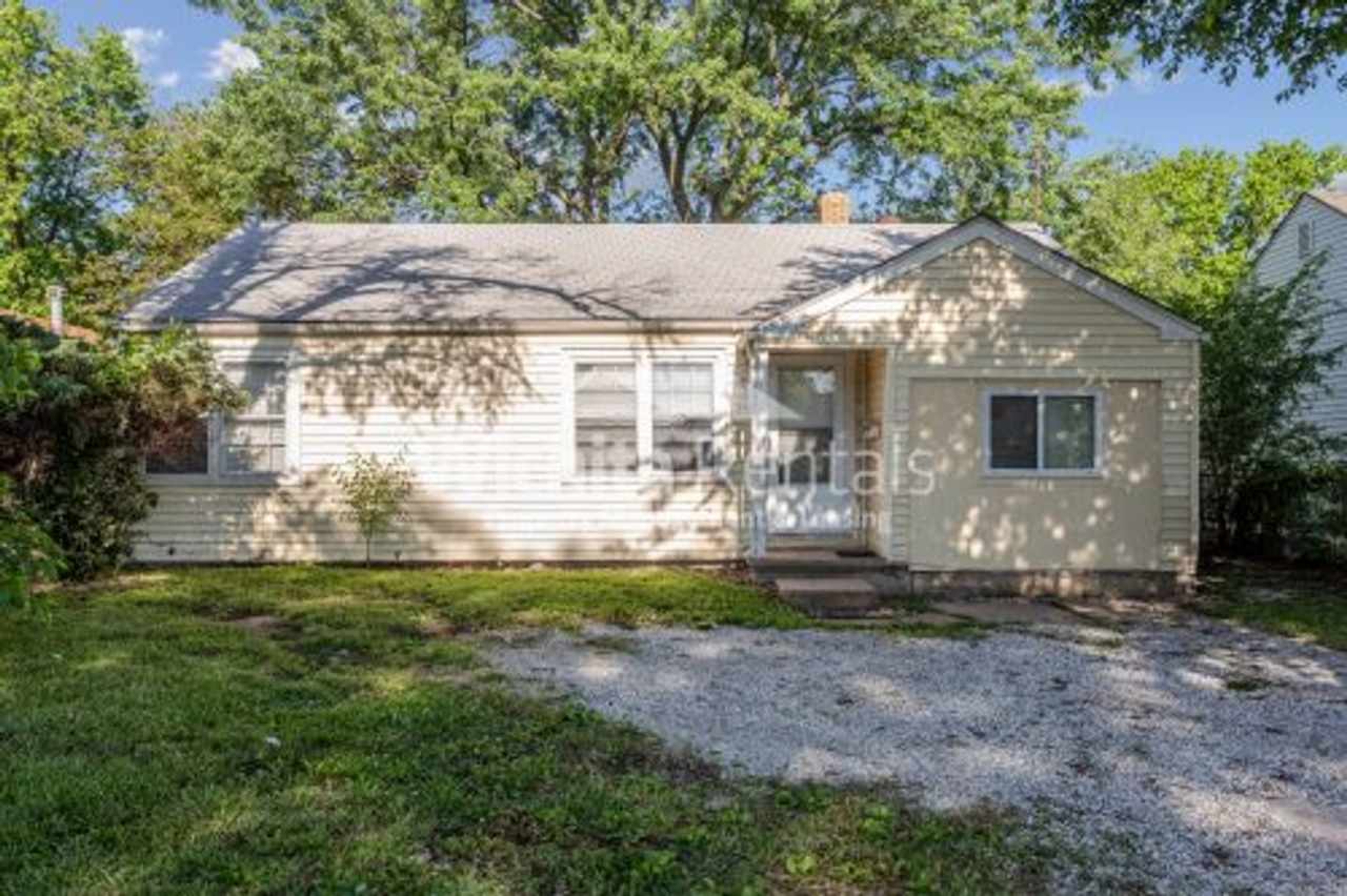 3 bedroom 1 bath home