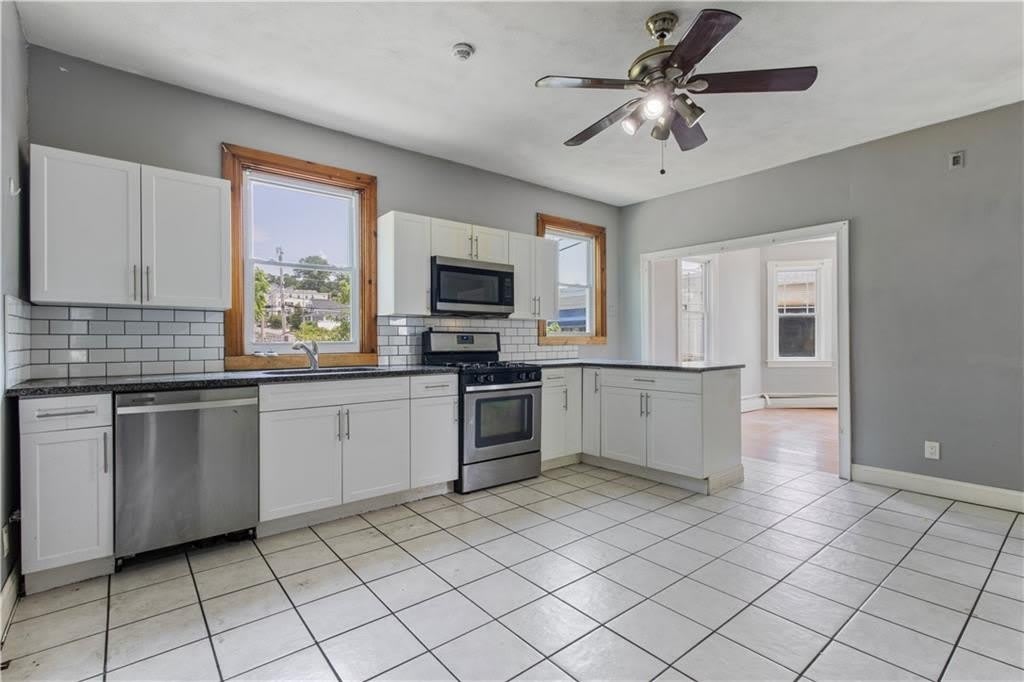 11 Roosevelt Street unit: 1