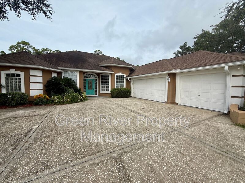 1700 Country Walk Dr