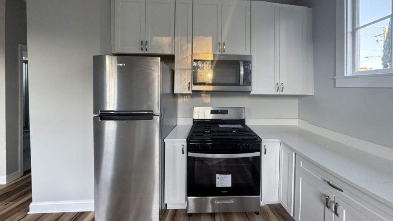 2 bed / 1 bath ~ Move-In TODAY!