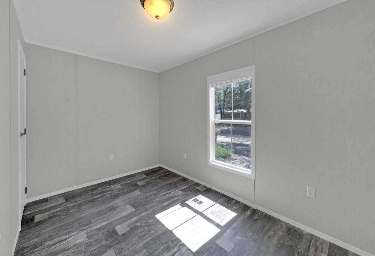 3 Bedroom/ 2 Bath Home in DeFuniak Springs, Florida