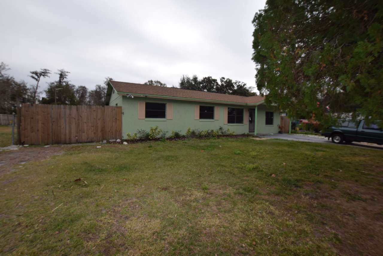 3 Bedroom, 2 Baths Family home for Rent at 5300 Lescot Ln. Orlando, FL 32811