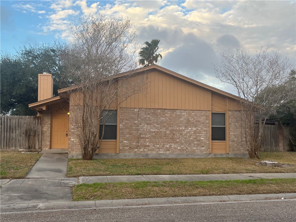 2942 River Bend Court