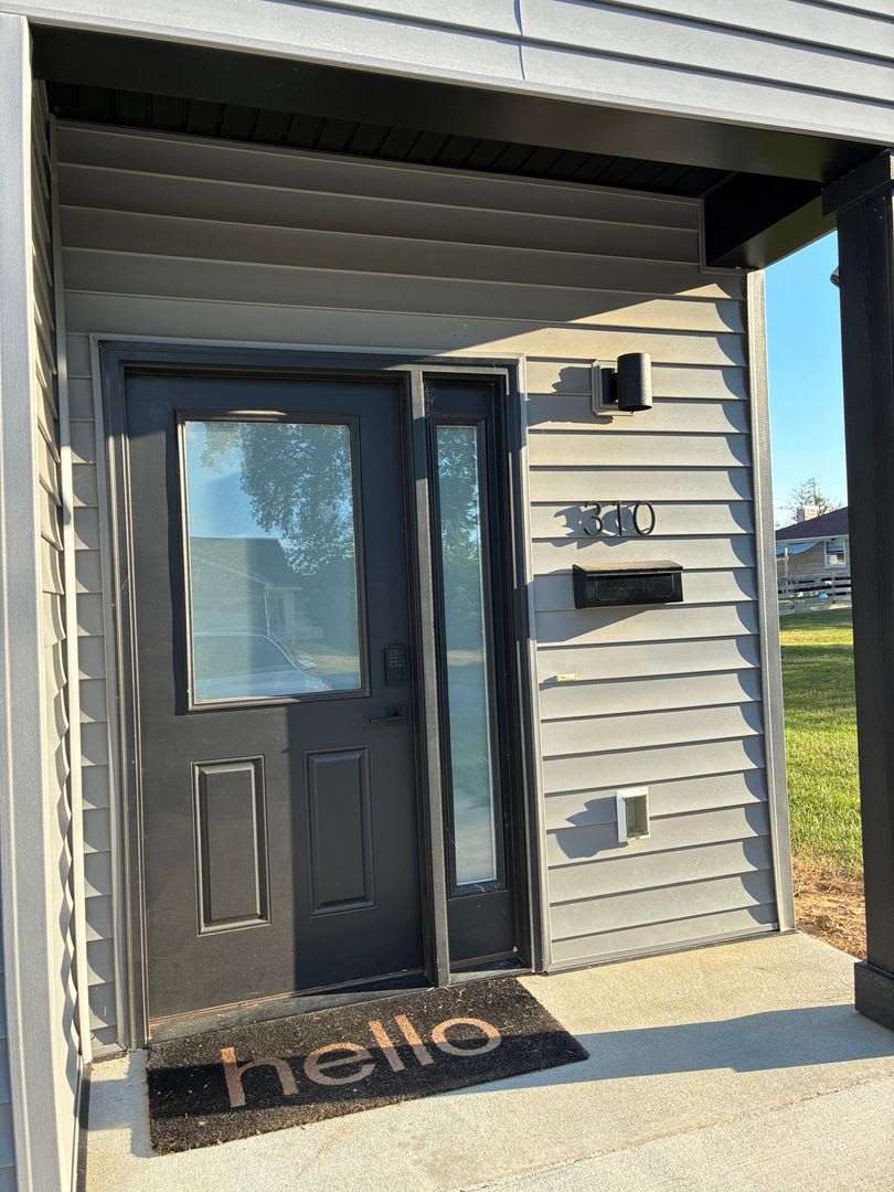 **LESS THAN 10 miles to Fort Knox**