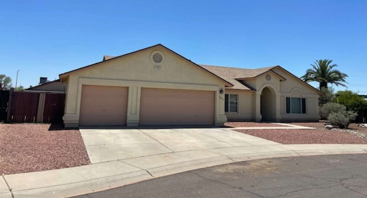 Peoria 4 bedroom 2 bath 3 car garage