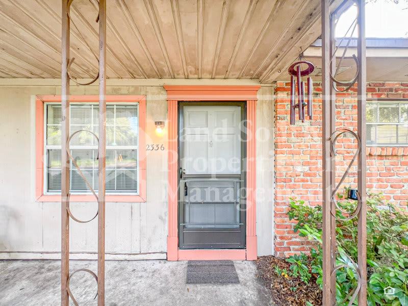 2336 Broadway Street