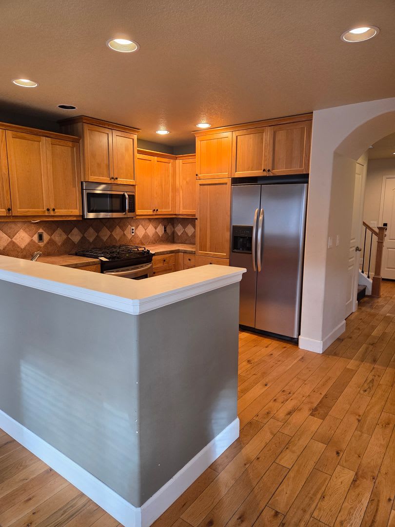 2 story townhome close to trails!