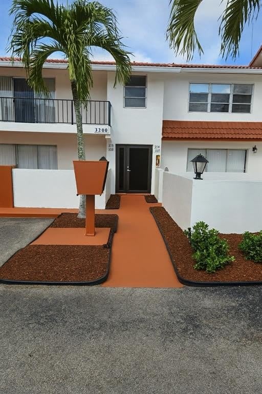 3200 Coral Springs Dr