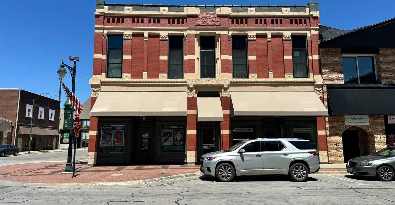 700 Central, Historic Living!