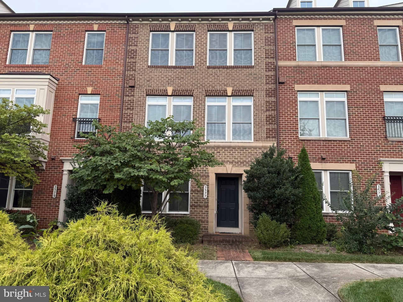 3577 SPRIGG Street S