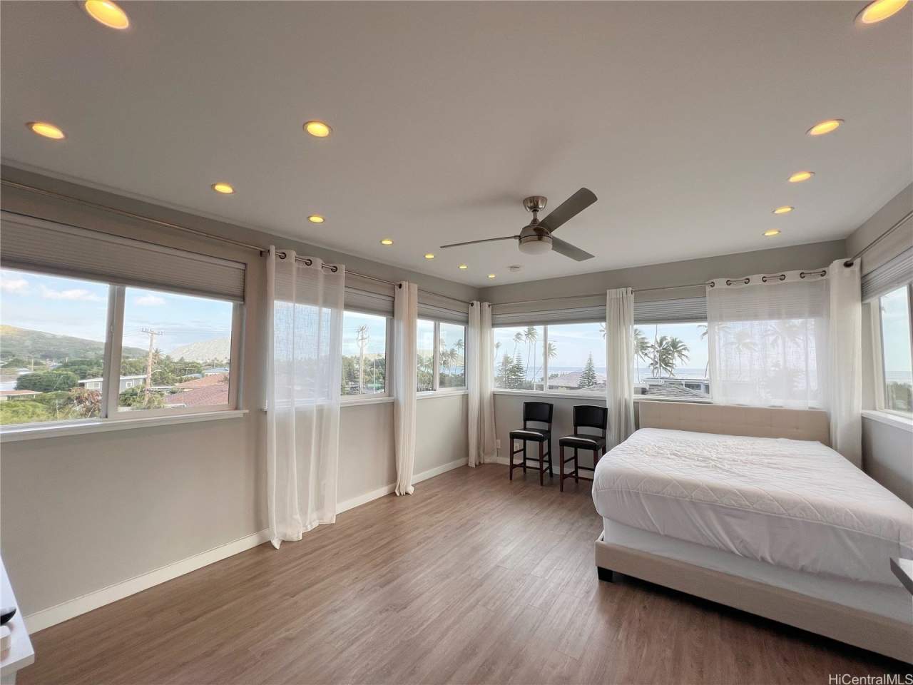 5496 Kalanianaole Highway