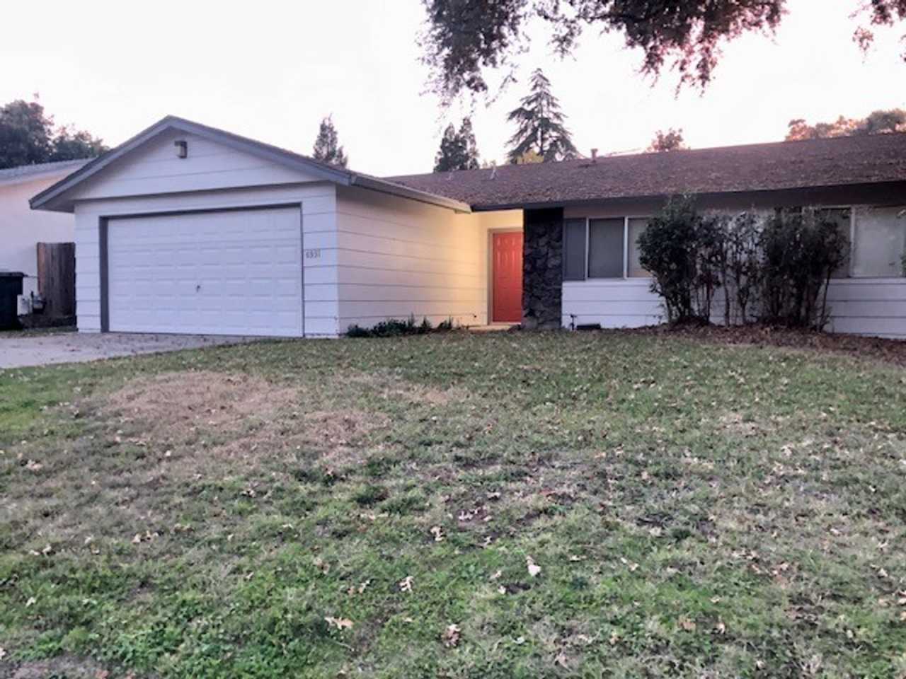 Clean 4 bedroom, 2 bath home in Orangevale