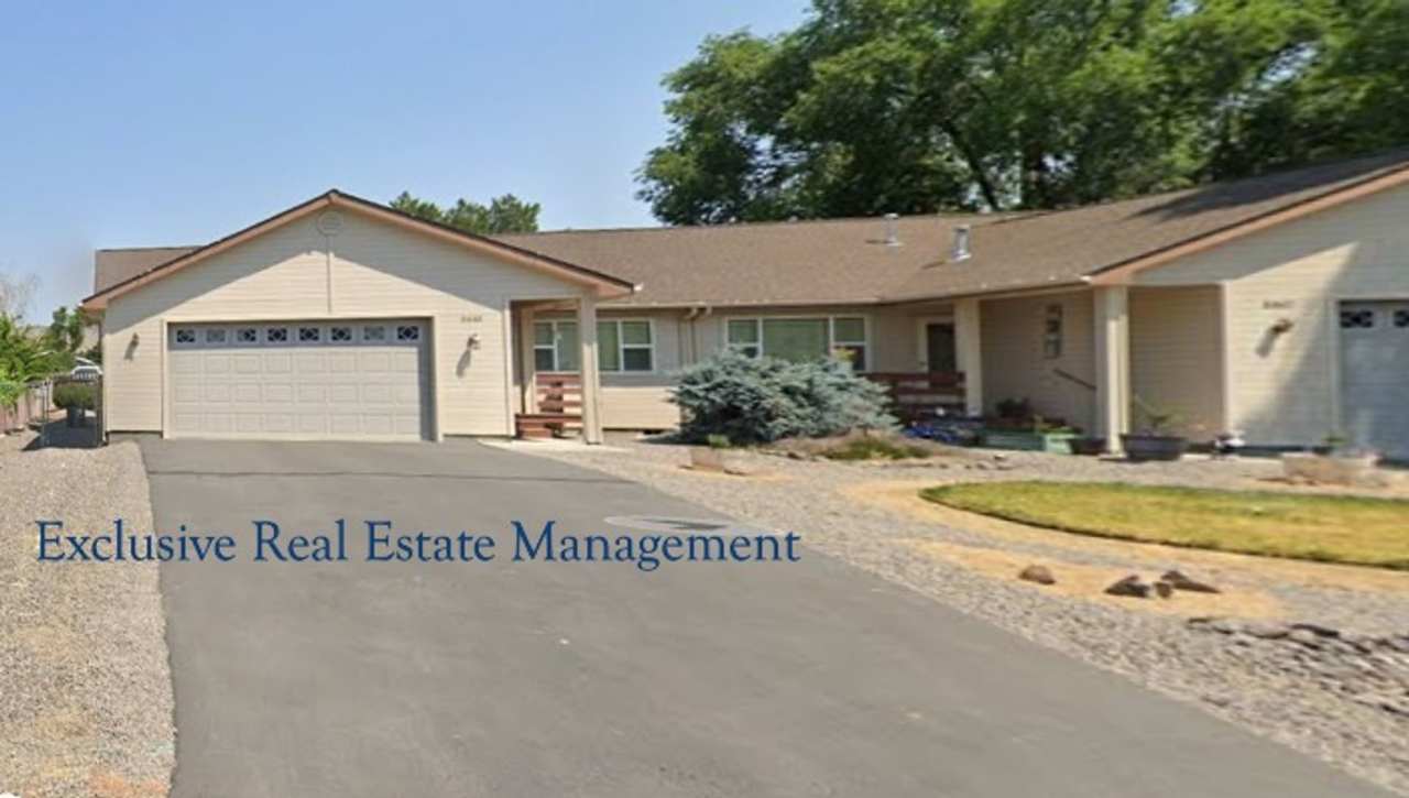 2 Bedroom Duplex with Garage