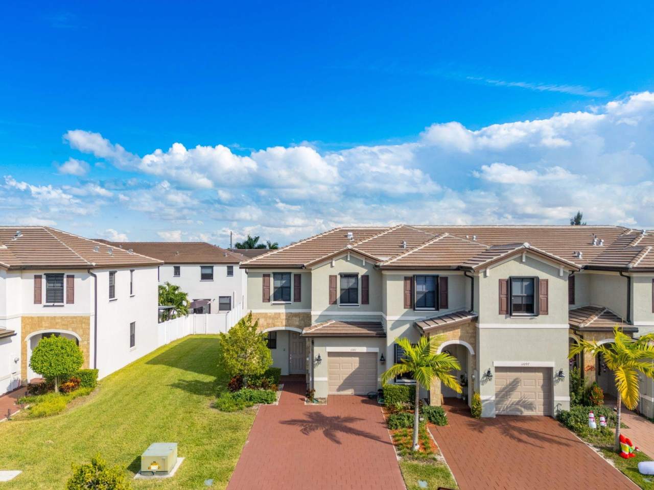 11101 W 33rd Court Court