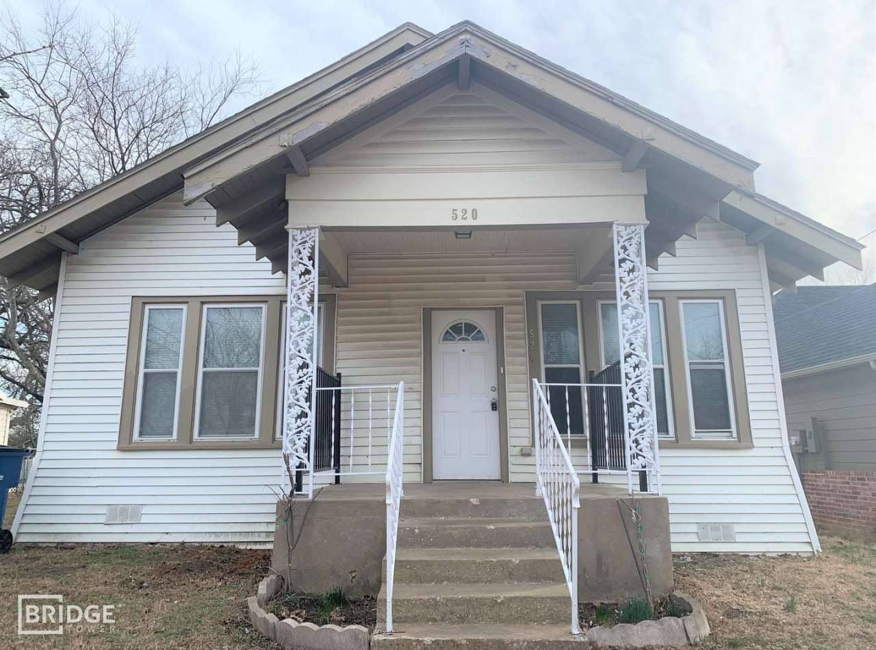 520 E Day Street, Denison, Texas 75021