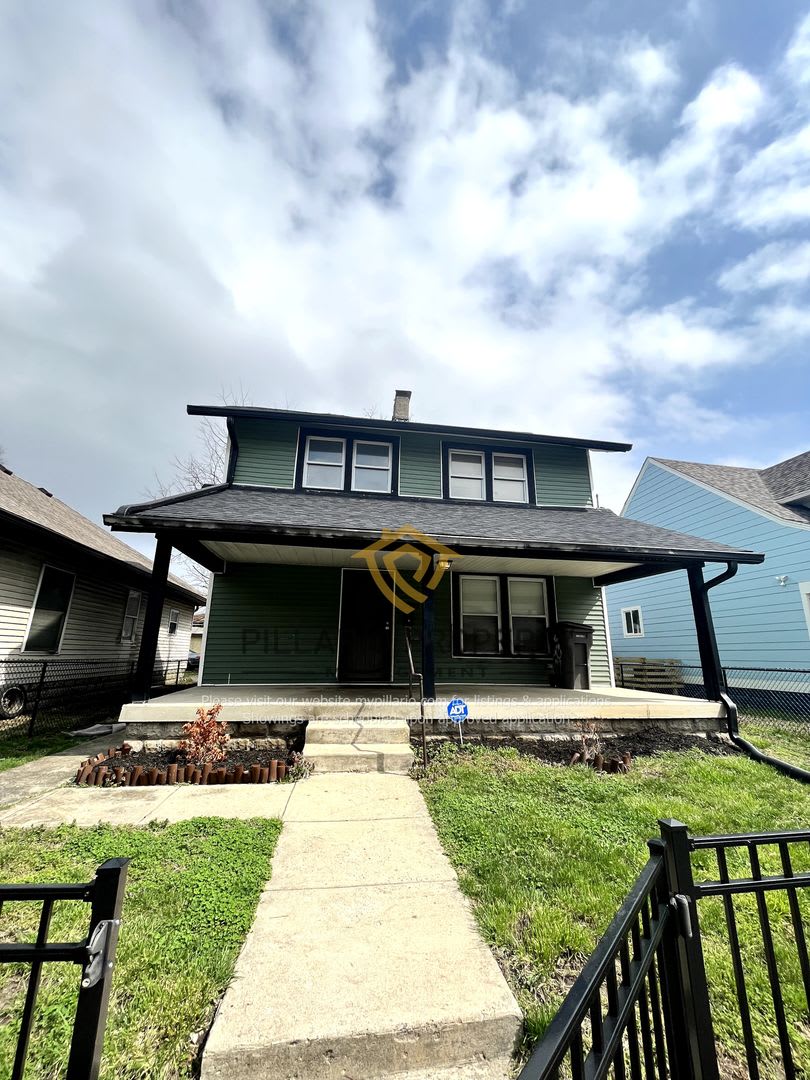 Located Minutes from Downtown and Childrens Museum 3/1.5 Beauty!