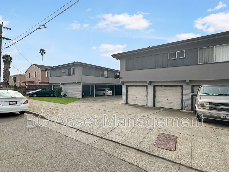 1507 Humboldt Avenue