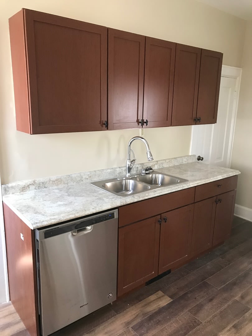 Amazing 5 Bedroom 2 Bathroom Home in St.Paul!