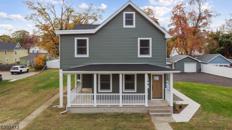 937 Ringwood Ave 1st Floor