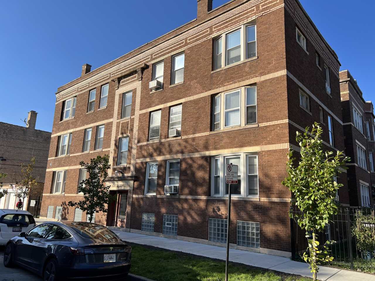 4038 W Dickens Ave - GE