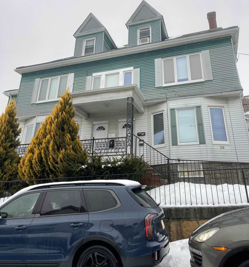 10 Commonwealth Avenue