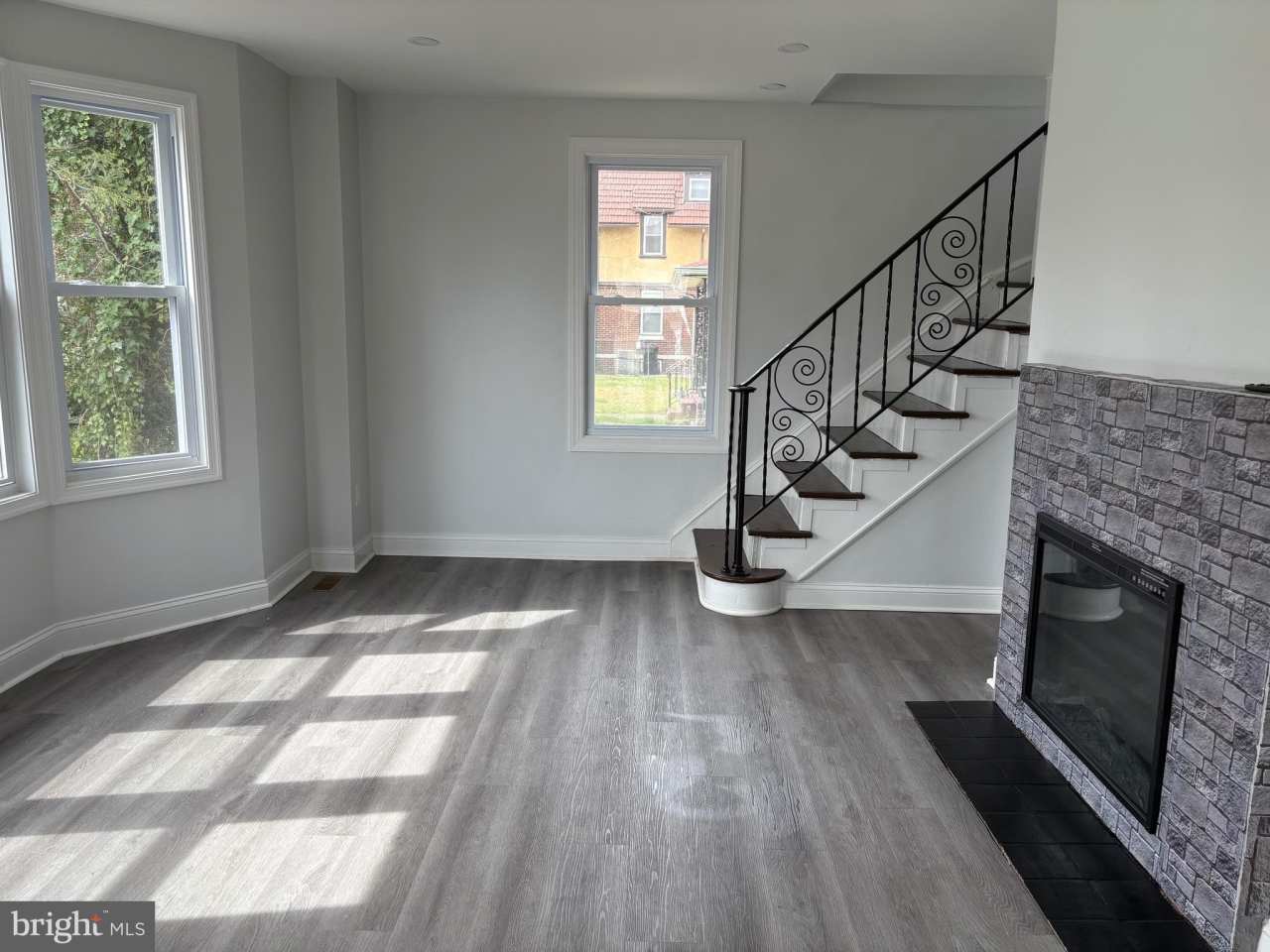 917 LONGACRE BOULEVARD