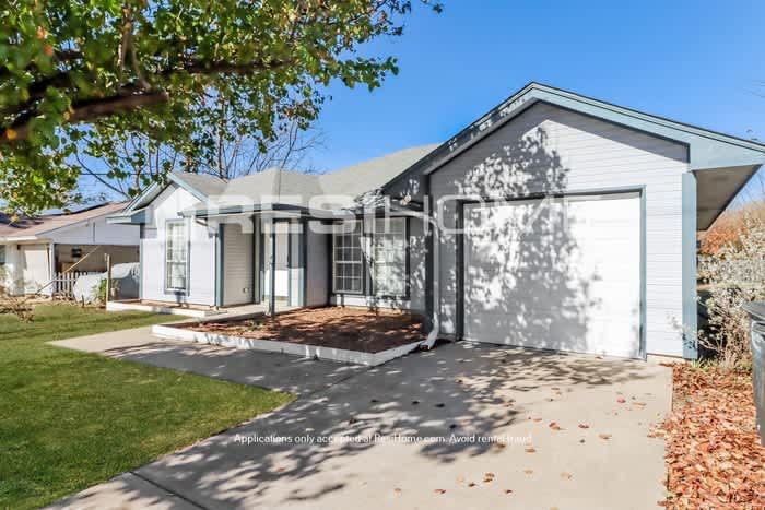 1014 Spell Avenue